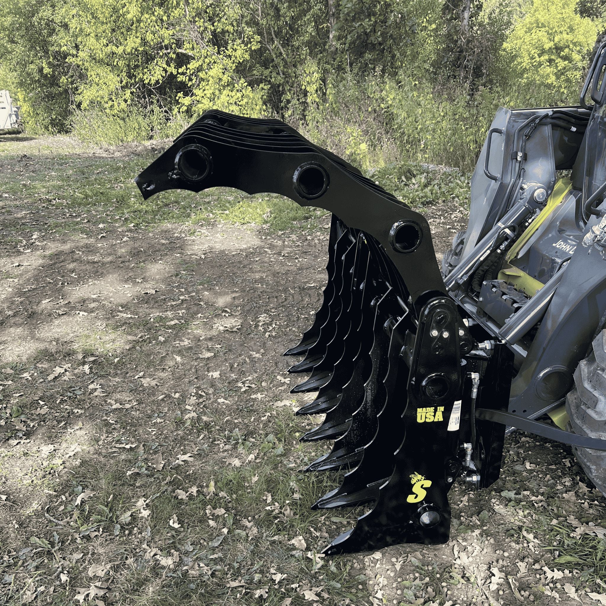 Stinger Clam Grapple | AR200 Steel | Interchangeable Mounts