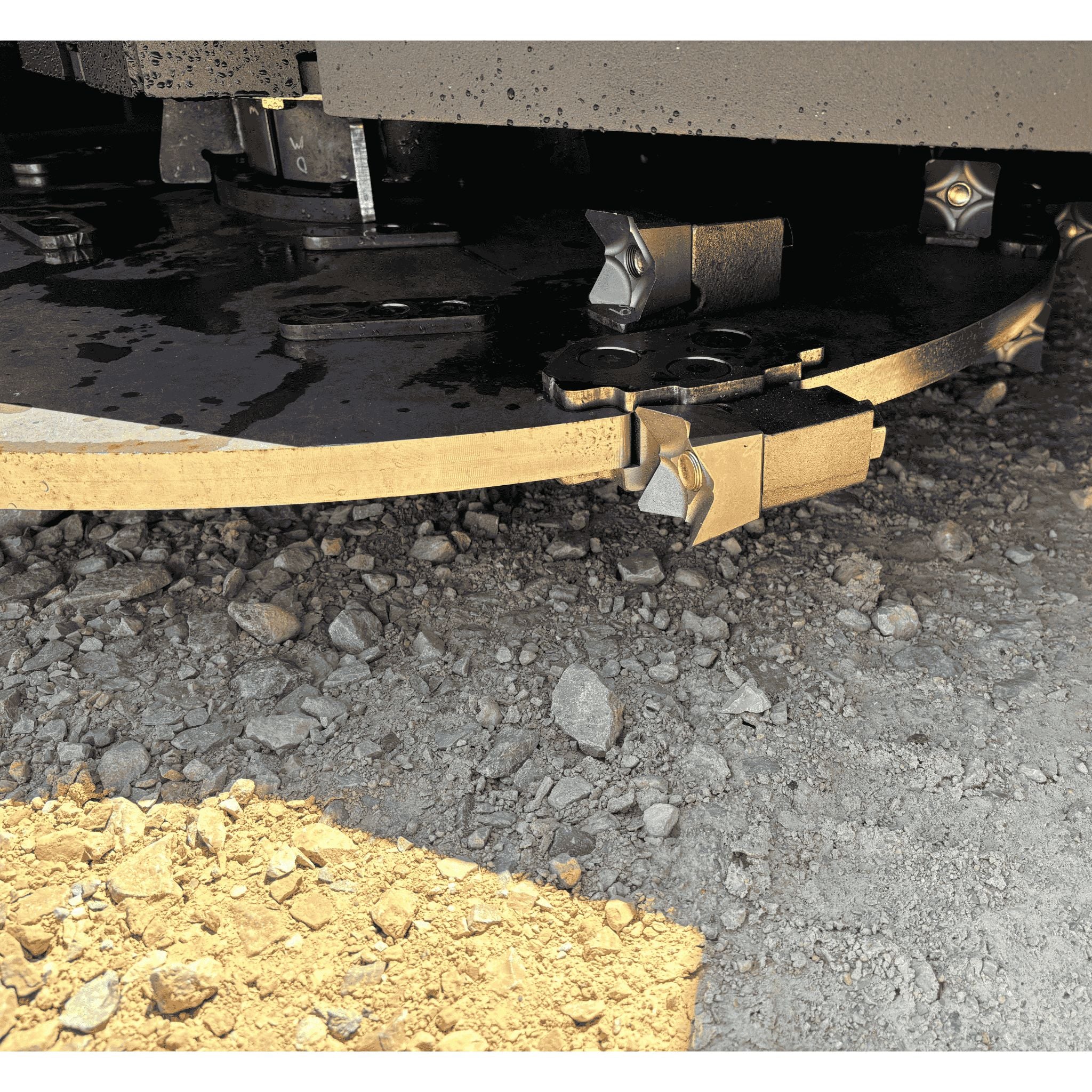 Stinger Decimator Disc Mulcher | Piston Motor | 14" Capacity