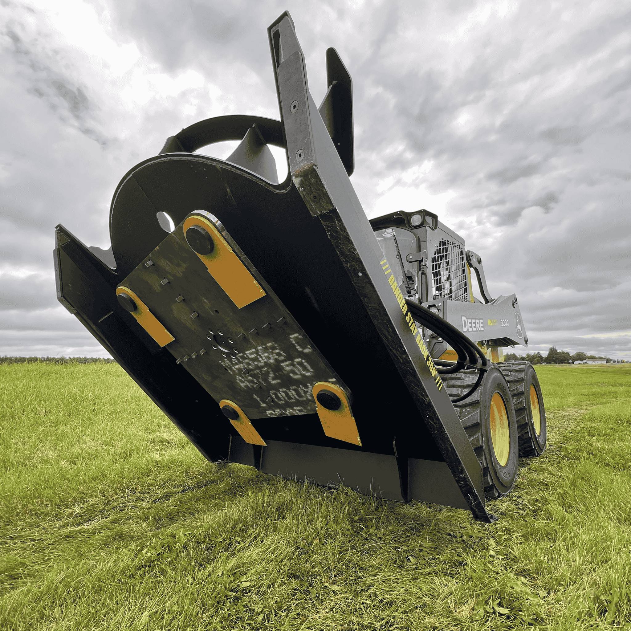 Stinger Twister F4 Series Brush Cutter | 7" Mulching Capacity | Radial Piston Direct Drive