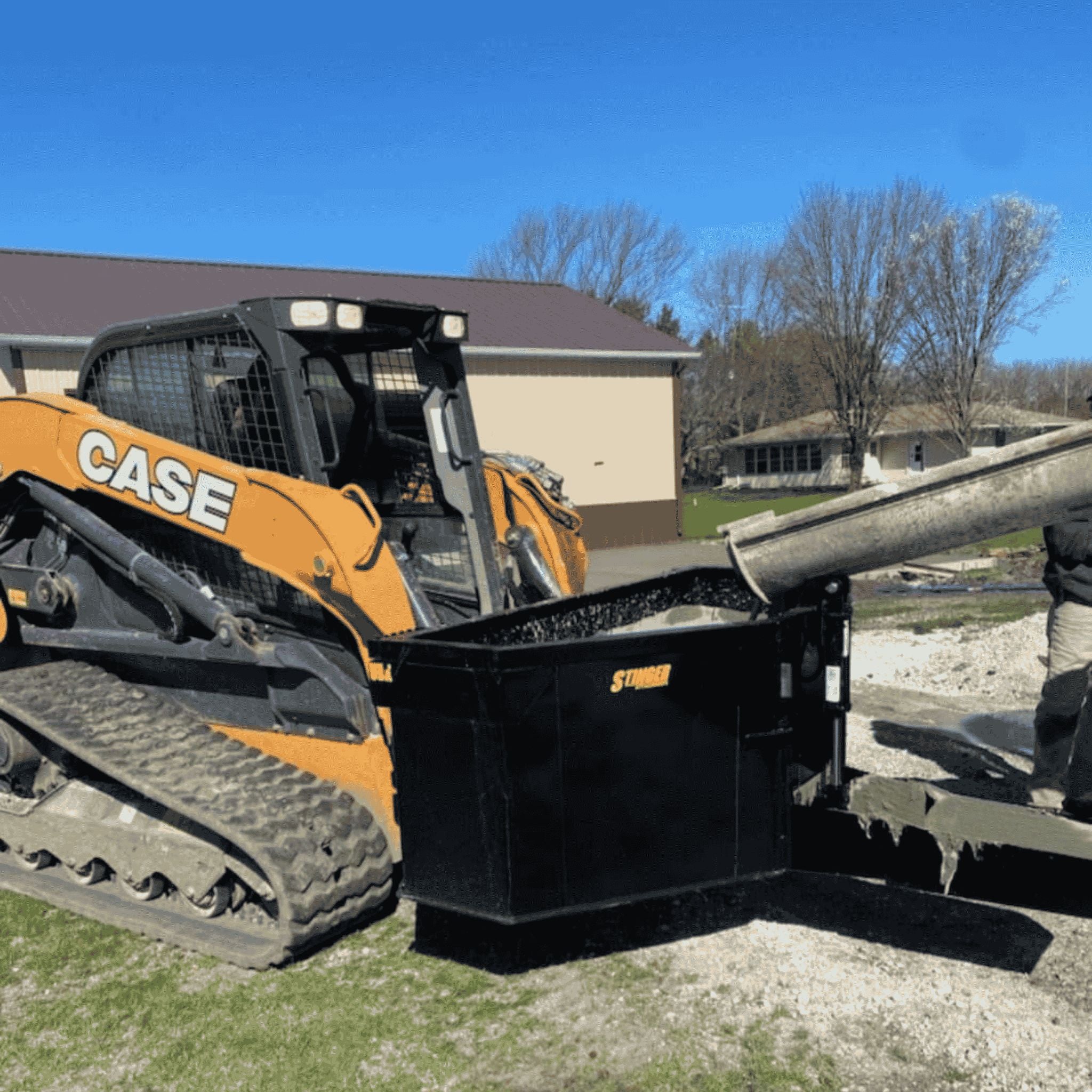 Stinger Hydraulic Concrete Bucket | 0.75 - 1.0 Yard | Includes Chute