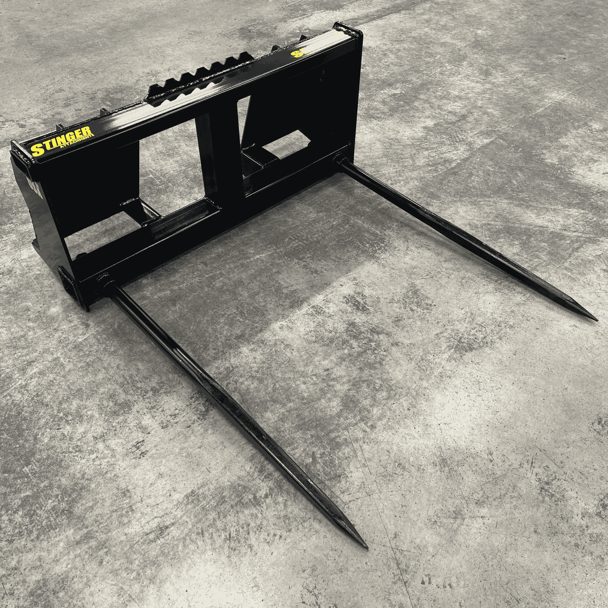 Stinger Skid Steer Double Bale Spear | Round & Square | 7,000 lb Capacity