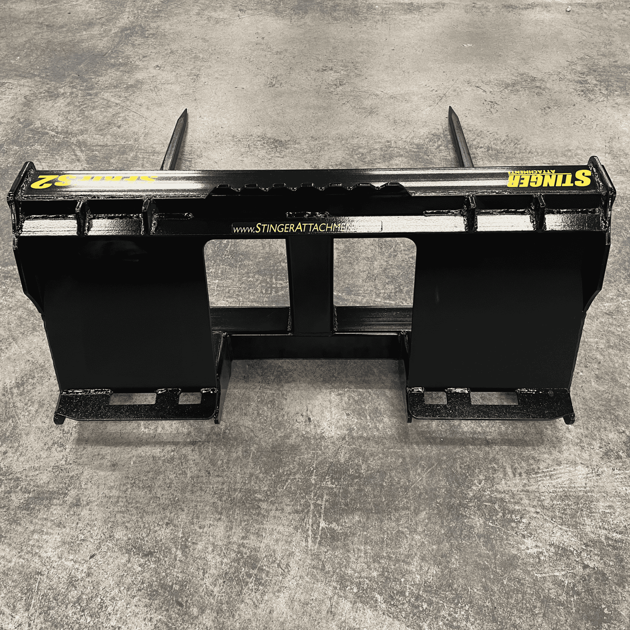 Stinger Skid Steer Double Bale Spear | Round & Square | 7,000 lb Capacity